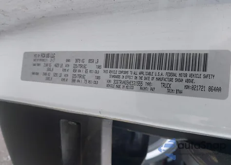 2017 Ram Promaster 1500 Low Roof 136 Wb z USA, uszkodzony, nr VIN 3C6TRVAG5HE531555